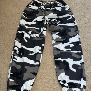 Camo - Sweatpants : Large